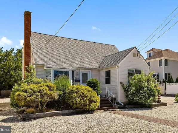 17 E 15th St, Brant Beach, NJ 08008