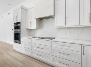 9247 Emily Cir, Lake Worth, FL 33467