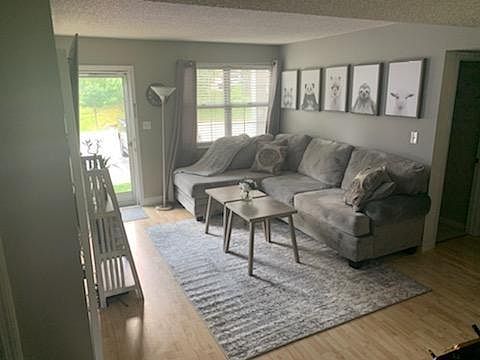 1st image of 9177 Wrenwood Ln