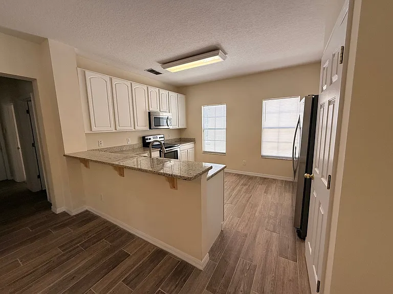 1107 Croton Pl — Photo 3