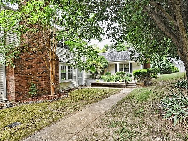 1st image of 8512 Castle Pine Ct