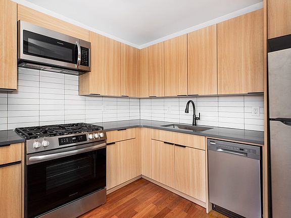 4th image of 191 St Nicholas Ave APT 6C