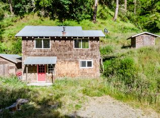 875 Oeschger Rd, Ferndale, CA 95536