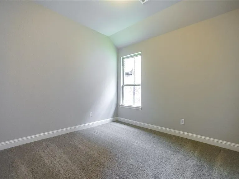 1620 Adams Pl — Photo 10