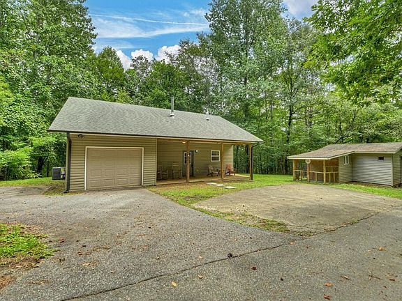 4th image of 365 Ruby Ln