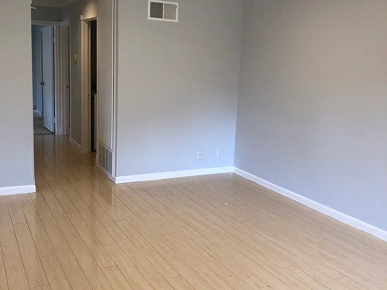 2146 Galveston Ave #B — Photo 4
