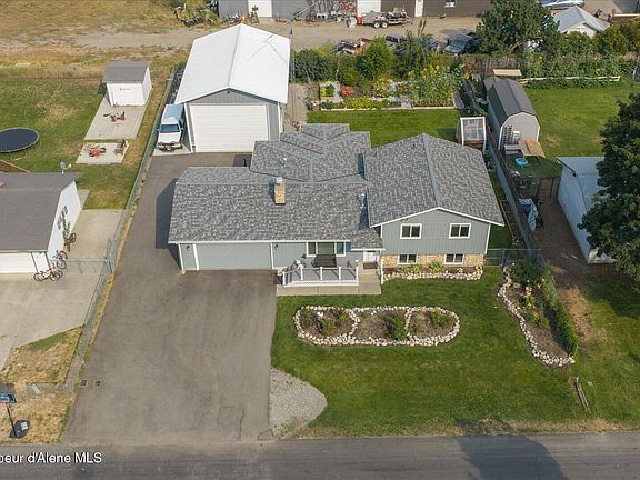 3rd image of 9670 N Meadow Way