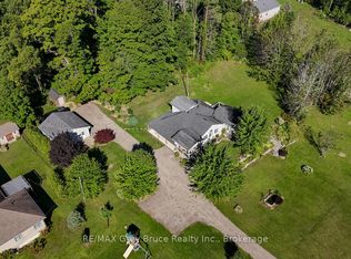 106 Drive In Cres, Georgian Bluffs, ON N4K5N7