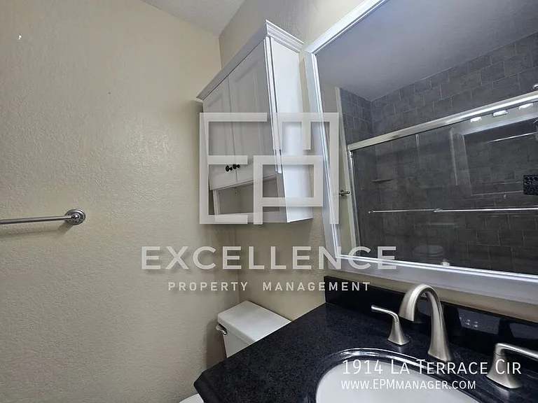 1914 La Terrace Cir — Photo 9