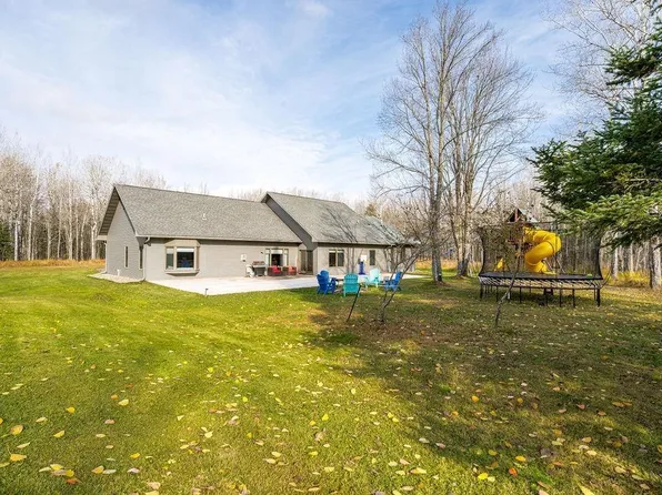 6048 Lakewood Rd, Duluth, MN 55804