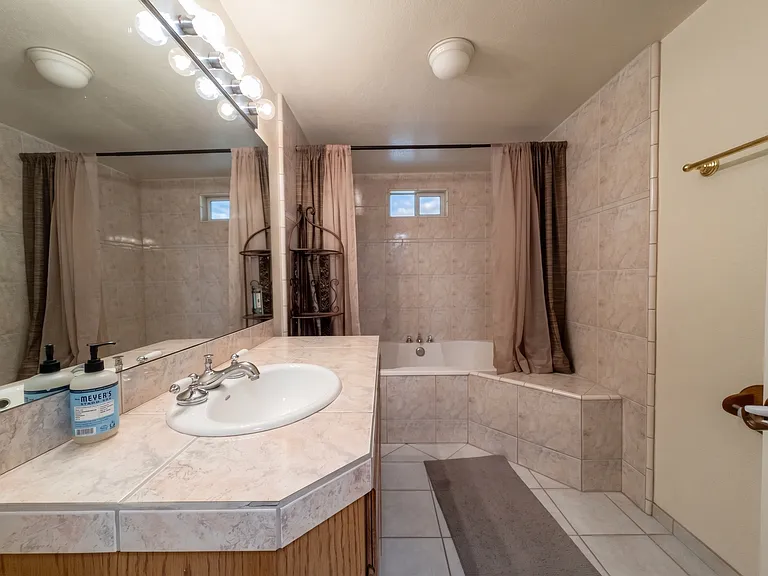 732 Grass Valley Rd #A — Photo 10