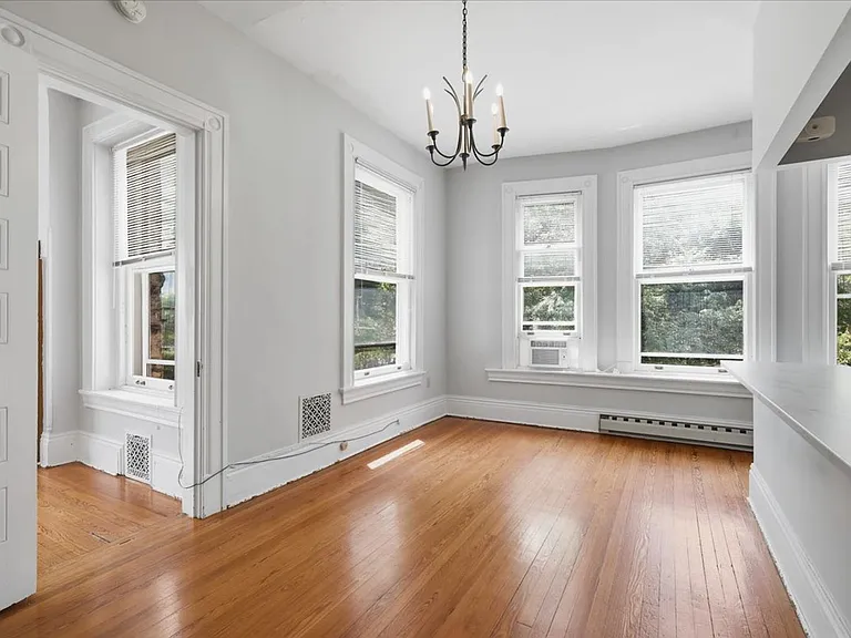 825 Delaware Ave — Photo 8