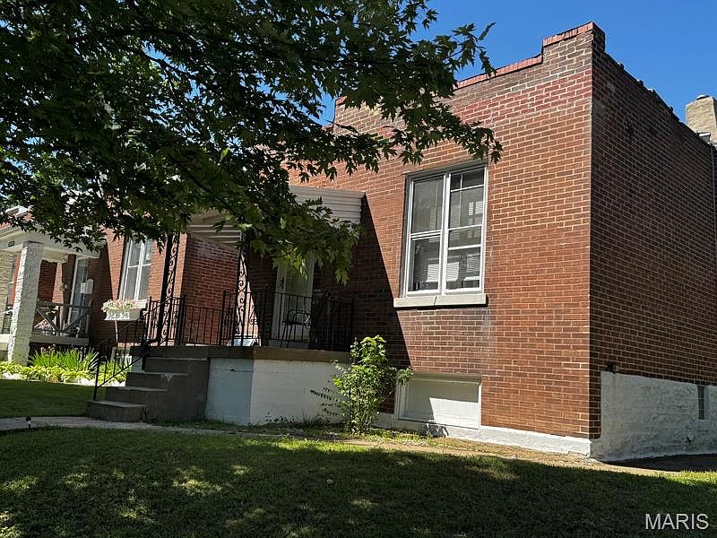 1st image of 4133 Walsh St