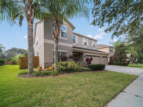 3rd image of 5918 Lilac Lake Dr