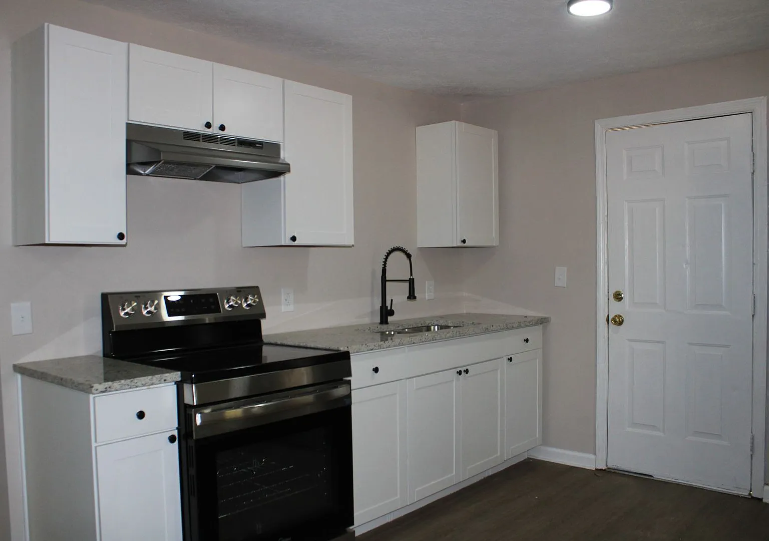 For Rent 3 Bedroom 2 Bath W/ Flex Space In South Aiken — Photo 4