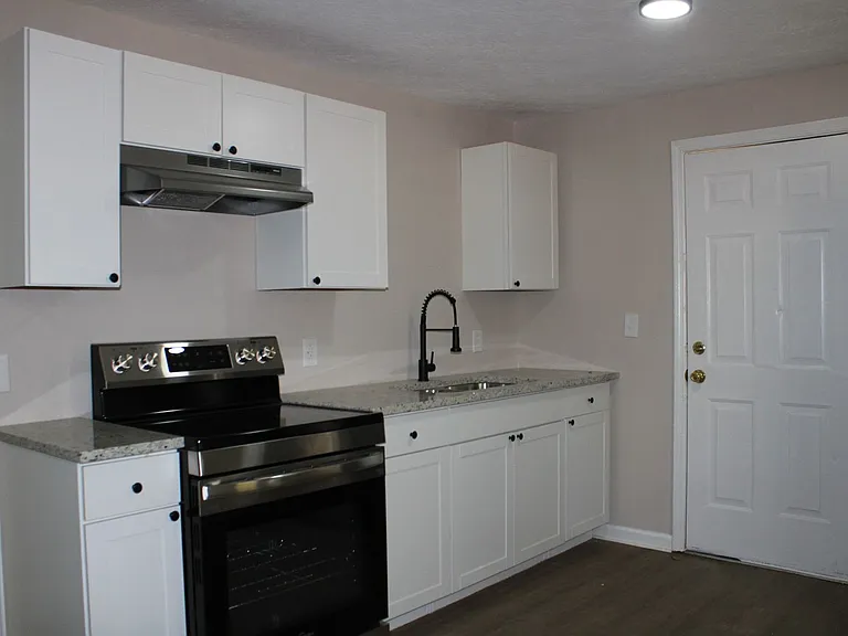 301 Jehossee Dr SE — Photo 4
