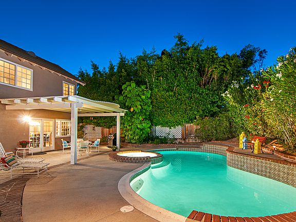 2nd image of 10824 Cascajo Ct