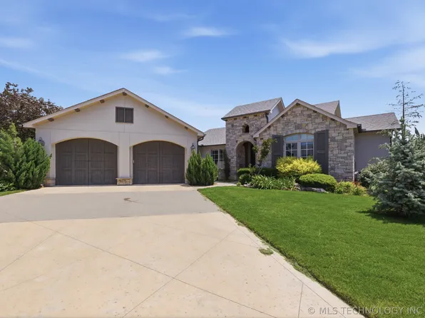 1101 W 84th St, Tulsa, OK 74132