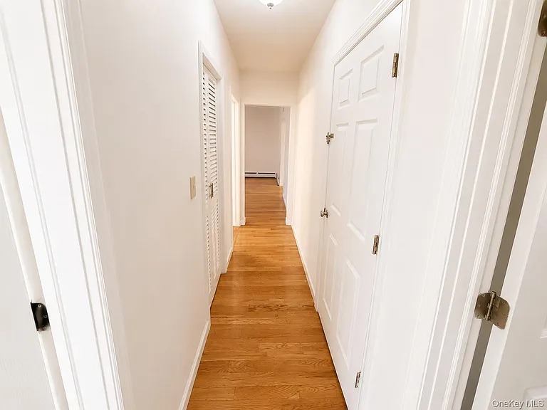 52 Hoffman Ln — Photo 11