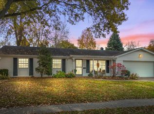 2720 Whitegate Dr, Fort Wayne, IN