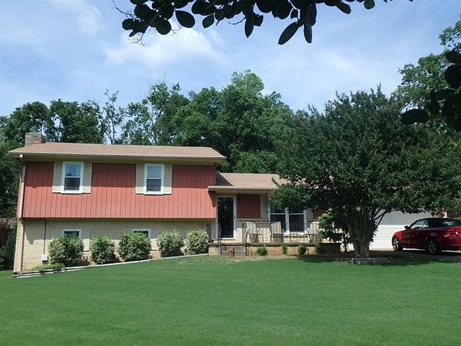 1st image of 501 Bain Dr SE