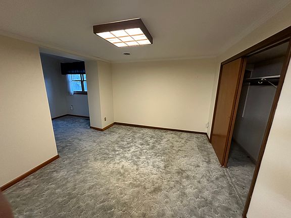 3rd image of 25 Bower St #1