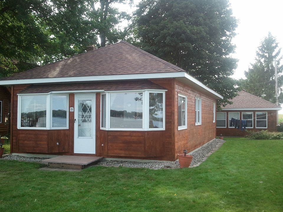 Fox Lake Cottage