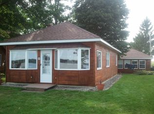 N10602 Howard Dr, Fox Lake, WI 53933