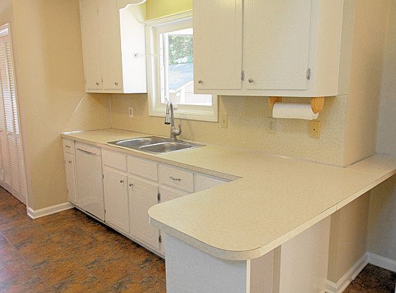 5th image of 6017 Crabapple Rd
