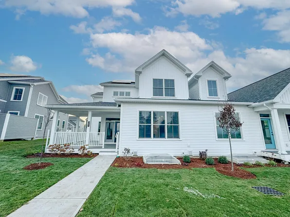 365 Old Farm Road, South Burlington, VT 05403