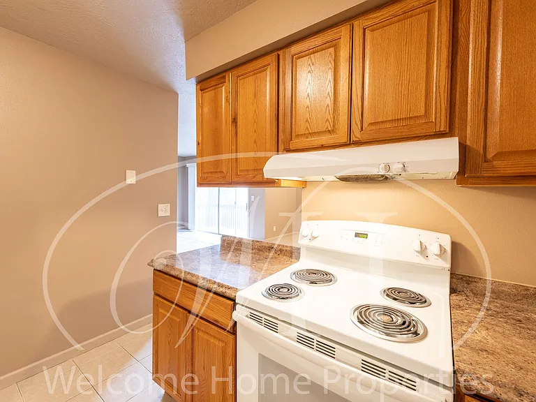 829 S 2nd Ave — Photo 6