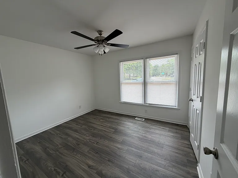5701 Wildberry Dr — Photo 14