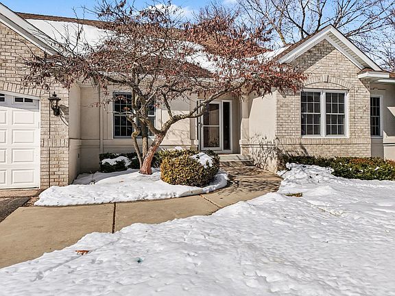 3rd image of 9531 176th Ct W