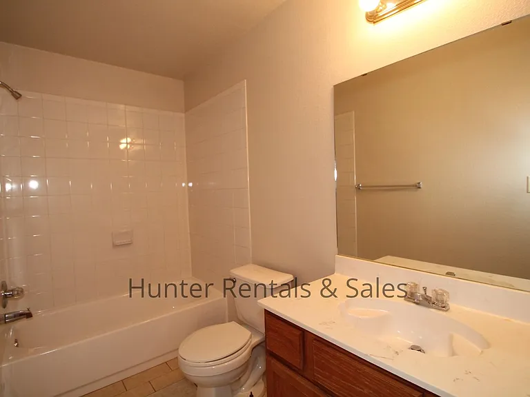 5006A John David Dr — Photo 12