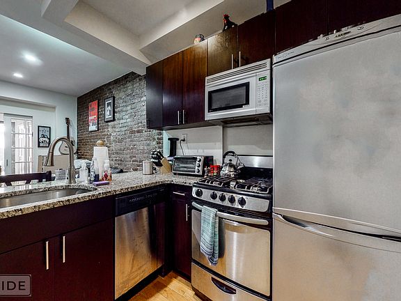 4th image of 415 E 78th St APT 2D