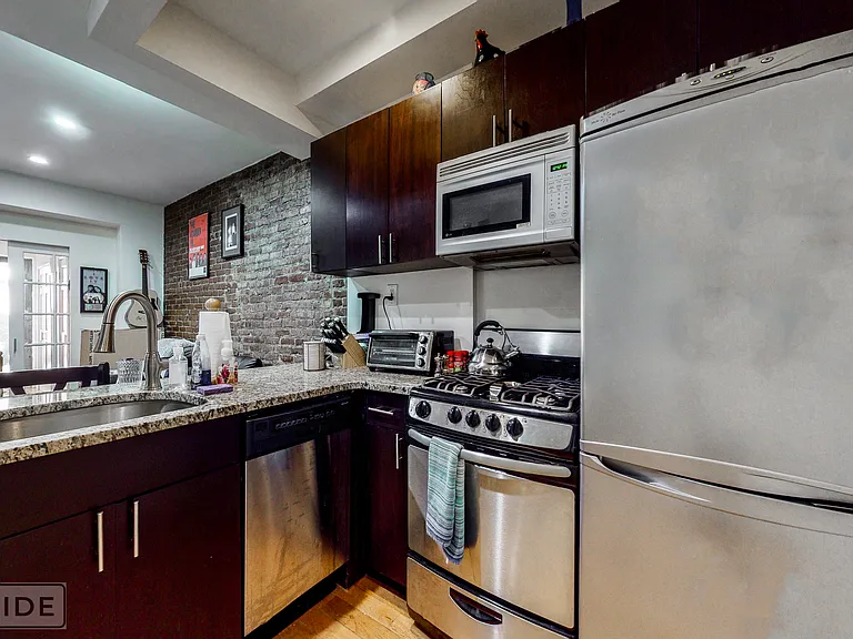 415 E 78th St #2D — Photo 4
