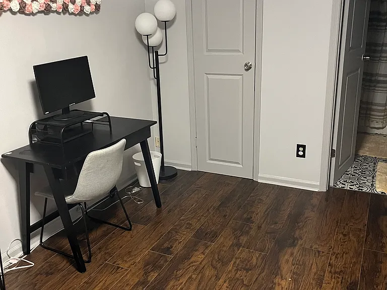 1030 Pineborough Rd — Photo 12