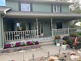 2nd image of 2107 Viking Rd