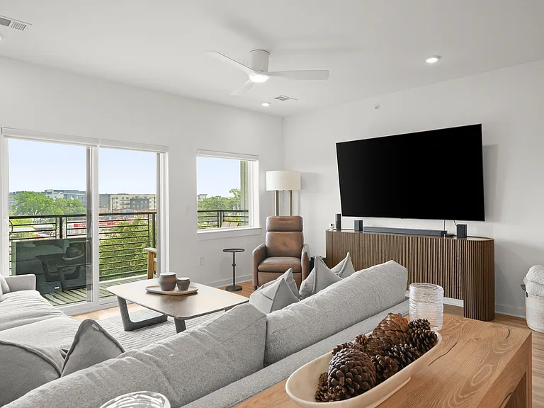 4802 S Congress Ave #524 — Photo 6