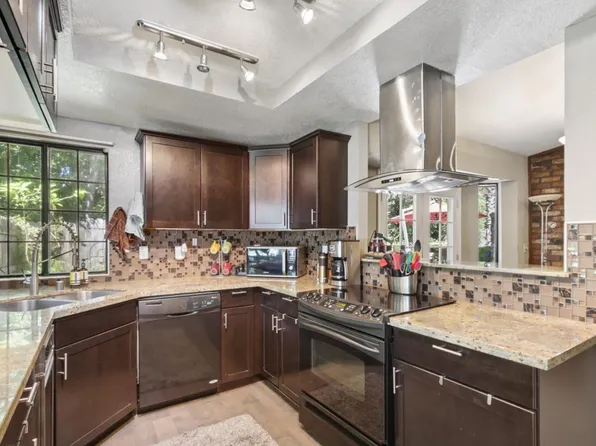 5443 Bridge Creek Ln, Carmichael, CA 95608