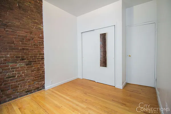 Rented by City Connections Realty | media 50