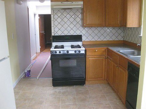 2nd image of 1020 Huntington Ave