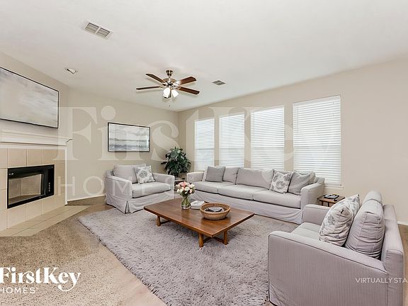 3rd image of 7425 Snow Ridge Dr