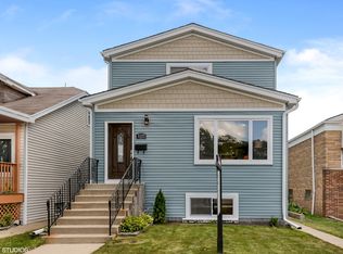 3325 N Osceola Ave, Chicago, IL 60634