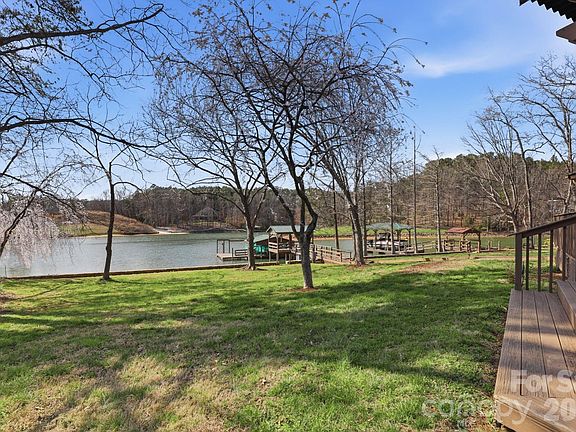 2nd image of 236 Apache Rd