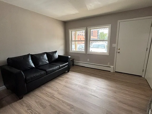 202 S Lincoln Ave #9 — Photo 3