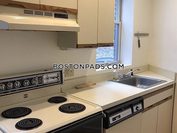 1541170665-44664f96-82c7-40c8-a6b8-bb429a5e1b8c