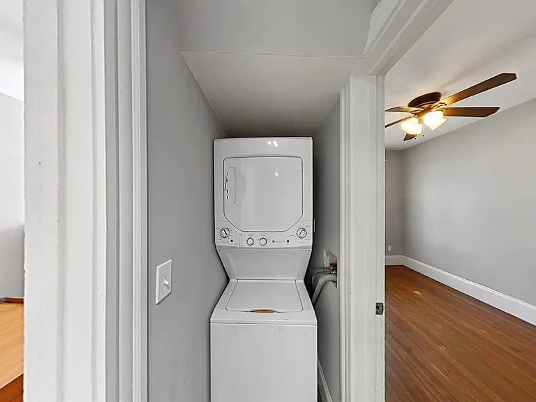 737 Parker St #2 — Photo 10