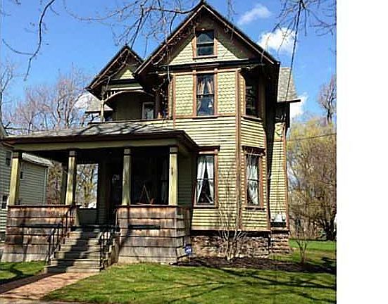 2nd image of 238 Tremont St