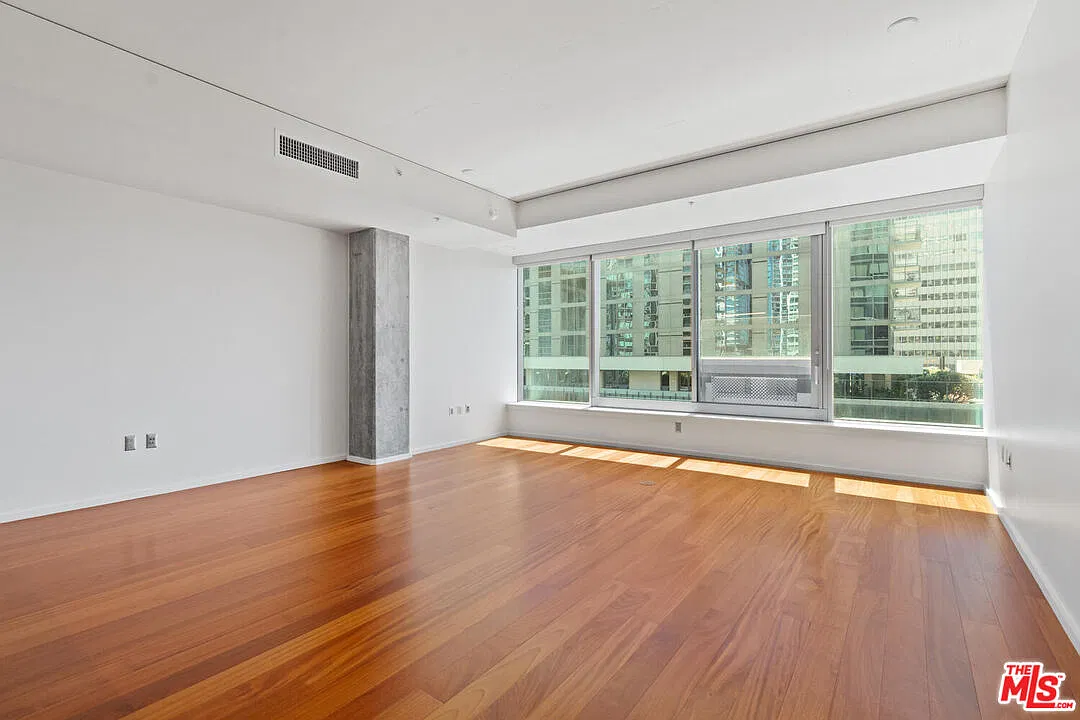 1 bed, 1.0 bath, 900 sqft, $2,900 — Photo 4